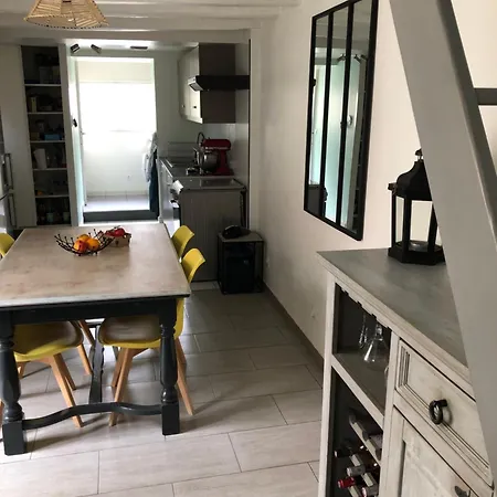 Chez Le Peps Apartment *